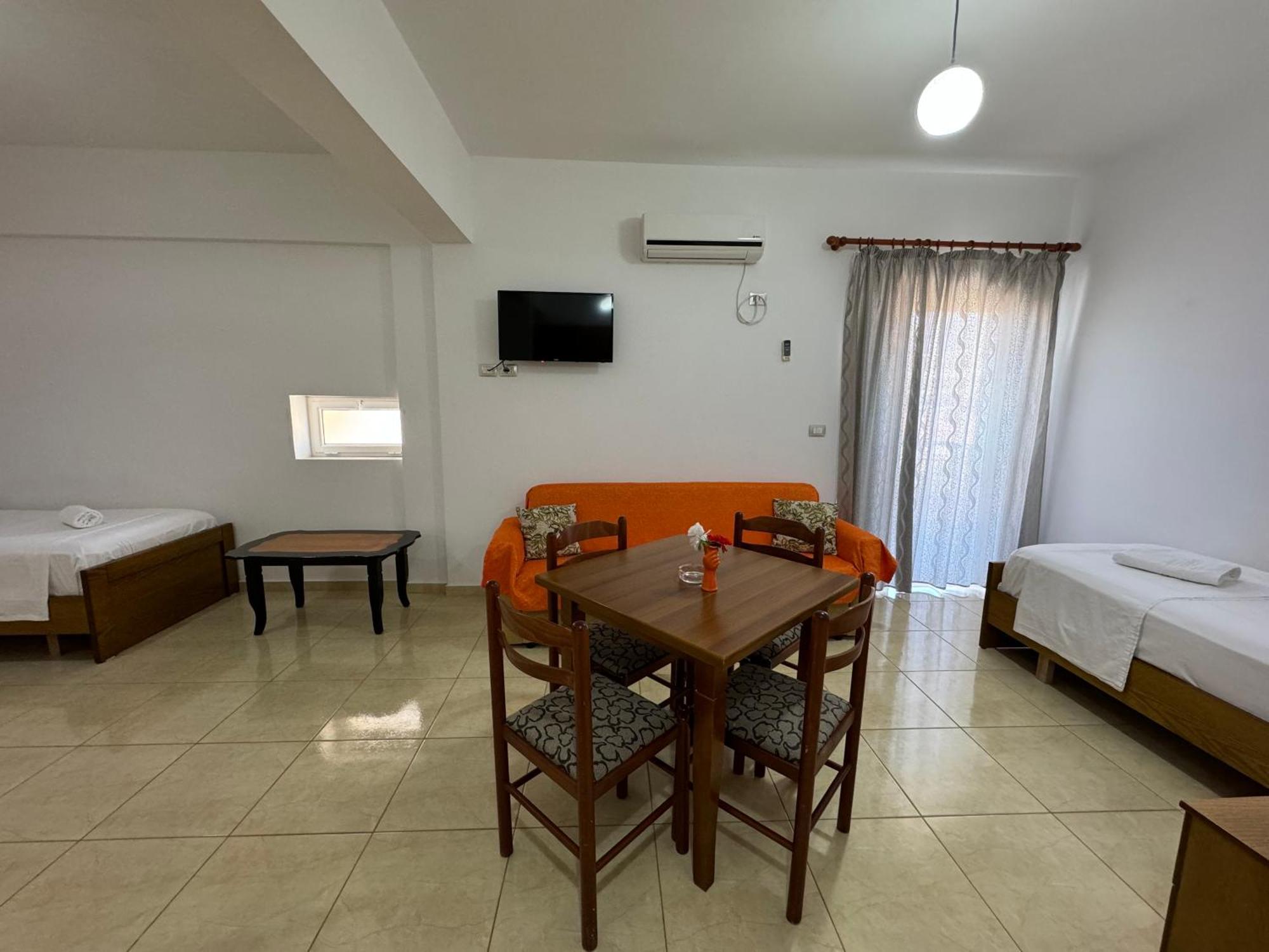 Aleksander Aparthotel Ksamil Bagian luar foto