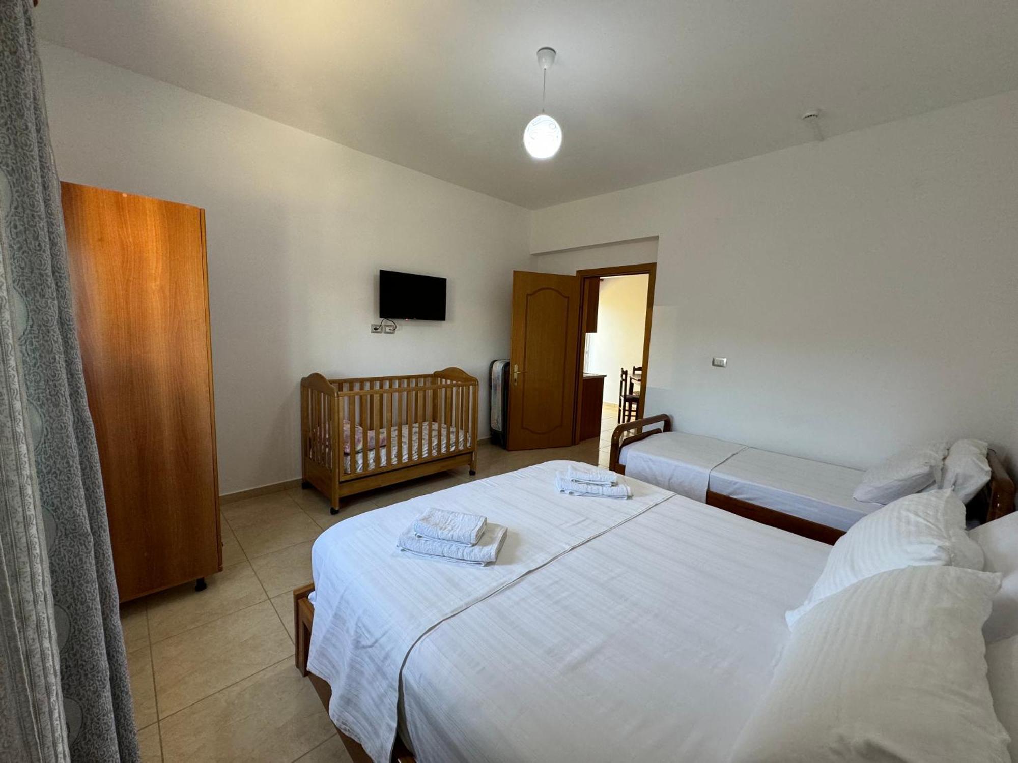 Aleksander Aparthotel Ksamil Bagian luar foto