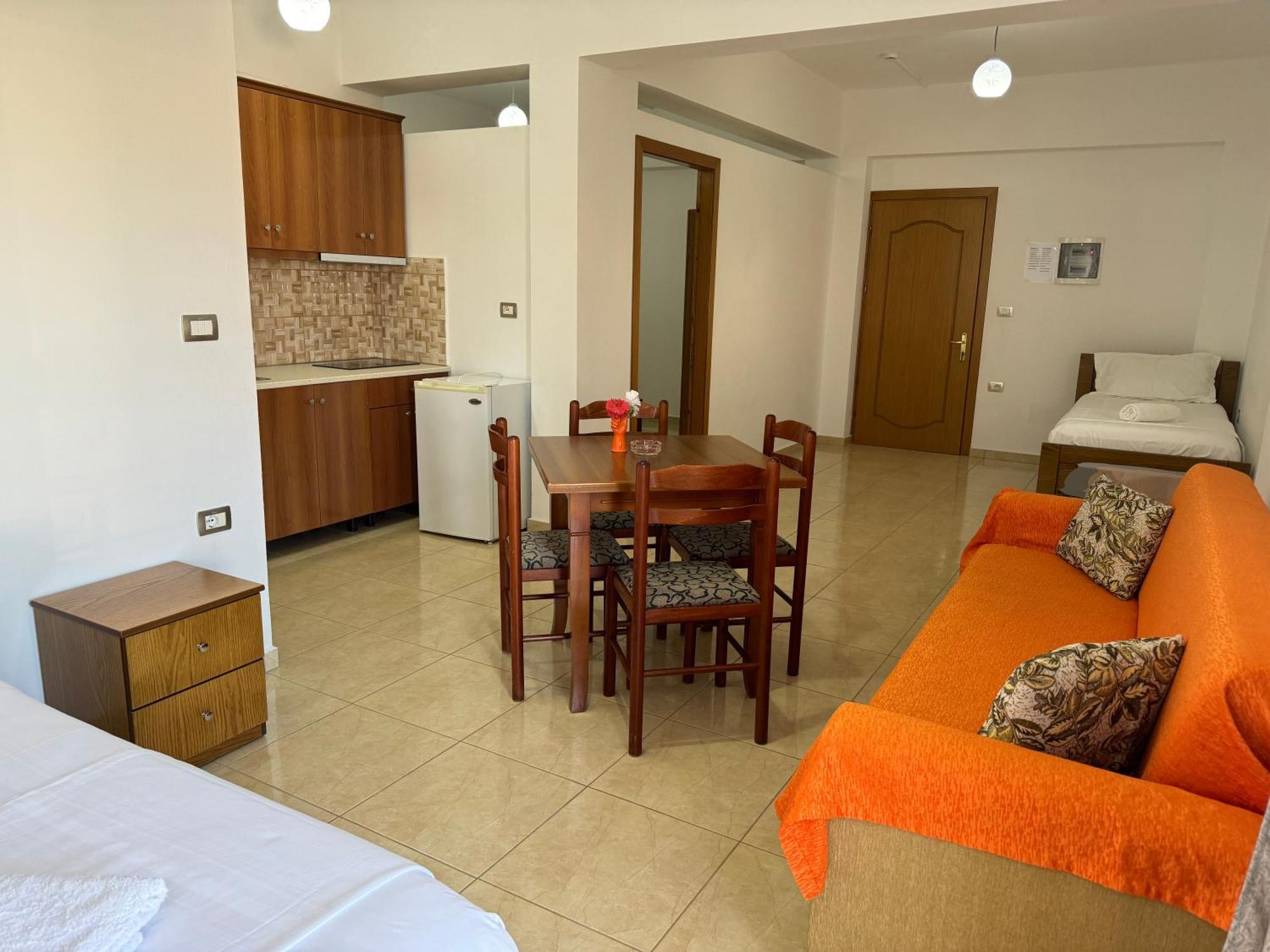 Aleksander Aparthotel Ksamil Bagian luar foto
