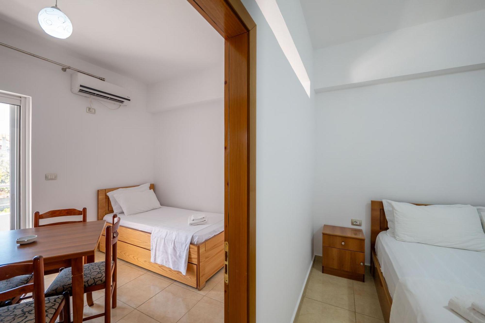 Aleksander Aparthotel Ksamil Bagian luar foto