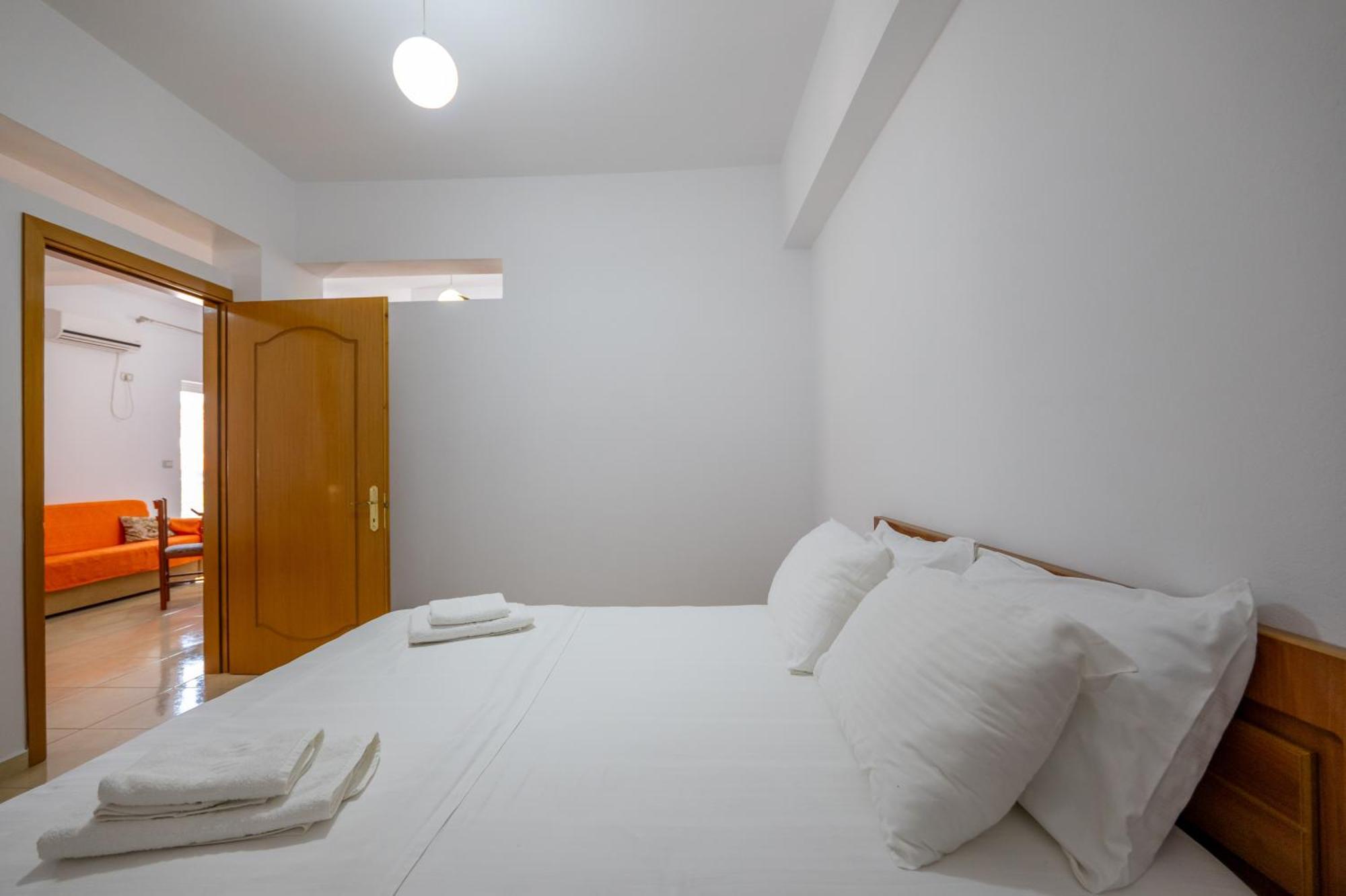 Aleksander Aparthotel Ksamil Bagian luar foto