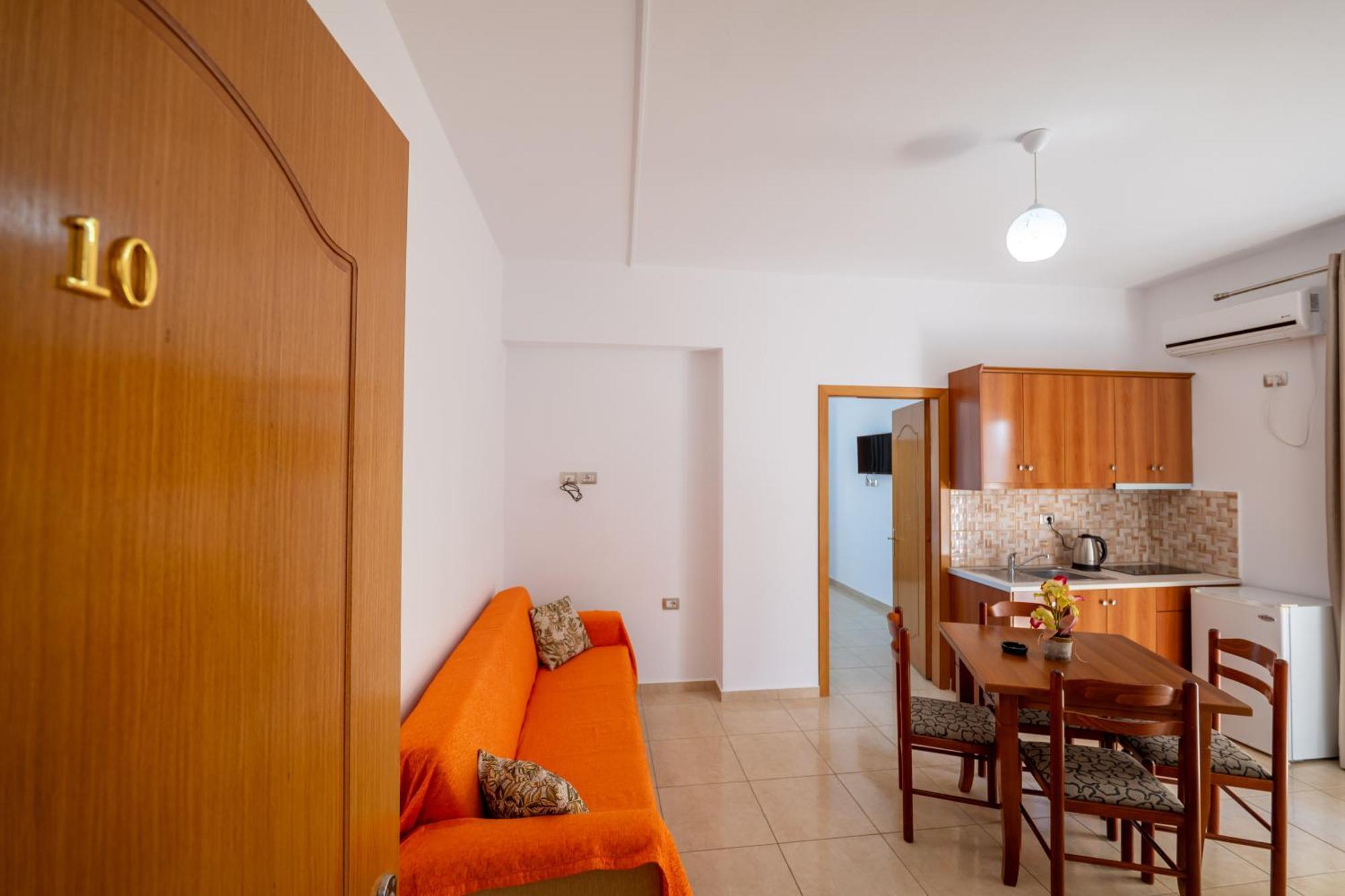 Aleksander Aparthotel Ksamil Bagian luar foto